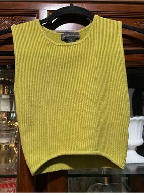 House of Harlow cropped knit sweater tank- Chartreuse